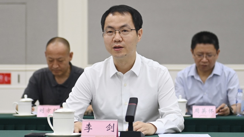 新闻3.jpg